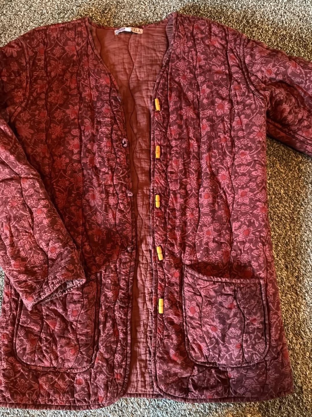 Casa de Stela Quilted Floral-Print Jacket in Burgundy